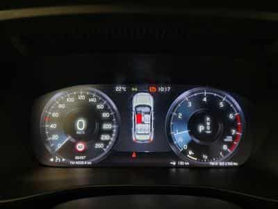 Volvo XC40 1.5 T2 129cv Geartronic Momentum NAVI / FULL LED / CAMERA (2020) - Photo 10