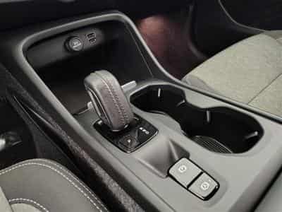 Volvo XC40 1.5 T2 129cv Geartronic Momentum NAVI / FULL LED / CAMERA (2020) - Photo 12
