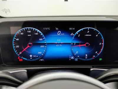 Mercedes GLB 180 **AUTO/NAVI/CARPLAY/CAMERA/7PLACES/SG CH** (2023) - Photo 9