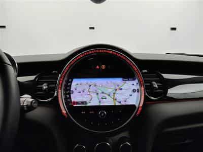 MINI Cooper 1.5A Cooper AUTO / NAVI PRO / FULL LED / ALU (2023) - Photo 11