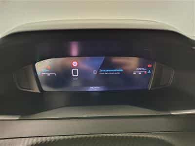 Peugeot 2008 1.2 PureTech Allure CARPLAY / FULL LED / PDC (2025) - Photo 10