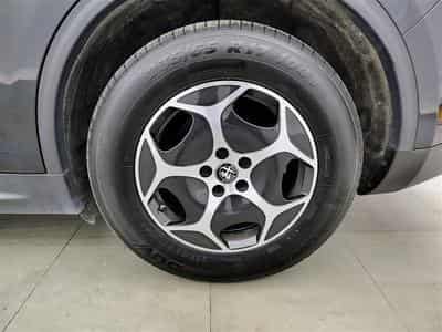 Alfa-Romeo Stelvio 2.2 MJD AT8 Q4 Super NAVI / FULL LED / CAMERA / JA 17" (2023) - Photo 6