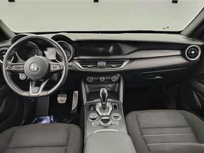 Alfa-Romeo Stelvio 2.2 MJD AT8 Q4 Super NAVI / FULL LED / CAMERA / JA 17" (2023) - Photo 8