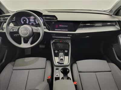 Audi A3 30 TFSI Advanced S tronic Navi / Led / PDC av+ar (2025) - Photo 8