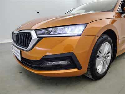 Skoda Octavia 2.0 TDi 115Cv DSG7 Ambition CARPLAY / ALU / PDC (2023) - Photo 15