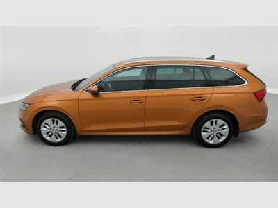 Skoda Octavia 2.0 TDi 115Cv DSG7 Ambition CARPLAY / ALU / PDC (2023) - Photo 3