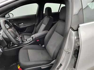 Mercedes CLA 180 180d Business Solution NAVI/FULL LED/JA16/PDC AV AR (2021) - Photo 7