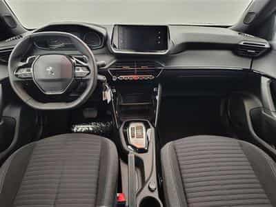 Peugeot 2008 1.2 PureTech STYLE 131cv EAT8 / NAV (2023) - Photo 8