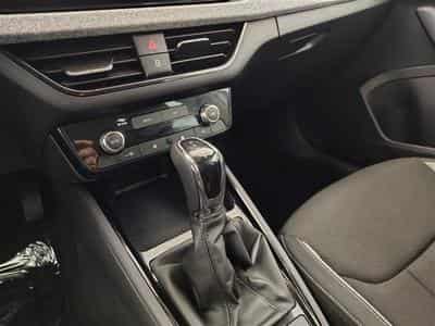 Skoda Kamiq 1.0 TSI 115cv DSG Clever CARPLAY / FULL LED / KEYLESS / CAM (2025) - Photo 12