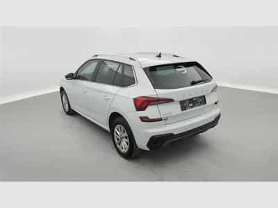 Skoda Kamiq 1.0 TSI 115cv DSG Clever CARPLAY / FULL LED / KEYLESS / CAM (2025) - Photo 2