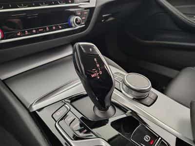 BMW 530 Touring 530eA PHEV Luxury  Cuir / Navi / Led (2021) - Photo 12