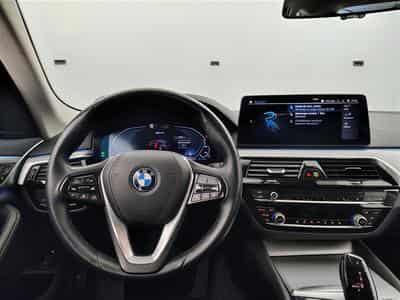 BMW 530 Touring 530eA PHEV Luxury  Cuir / Navi / Led (2021) - Photo 9