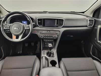Kia Sportage 1.6i More NAVI / CAMERA / KEYLESS (2019) - Photo 8