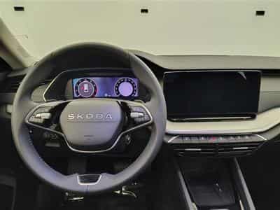 Skoda Octavia 1.5 e-TSi 150cv DSG Selection CARPLAY / FULL LED / CAMERA (2026) - Photo 9