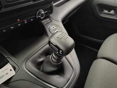 Citroen Berlingo 1.5 BlueHDi 100cv M 3pl. CARPLAY / CAMERA (2026) - Photo 9
