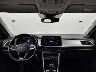 VW T-Roc 1.0 TSI Style (2023) - Photo 8