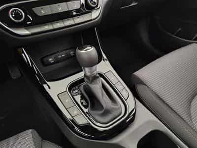 Hyundai i30 Combi 1.0 T-GDi DCT Twist NAVI / FULL LED / CAMERA (2026) - Photo 12