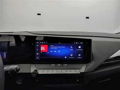 Opel Astra Sports Tourer 1.2 Turbo Edition NAVI / FULL LED / CARPLAY (2024) - Photo 11