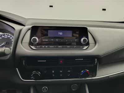 Nissan Qashqai 1.3 DIG-T MHEV Visia (2023) - Photo 11