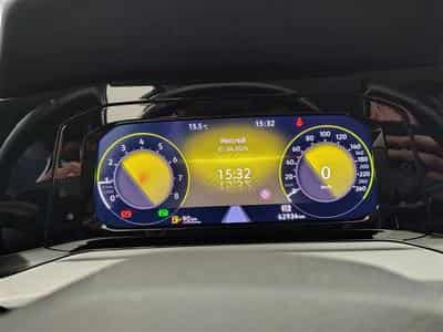 VW Golf 1.0 eTSI 110cv DSG Business NAVI / FULL LED / ALCANTARA (2022) - Photo 10