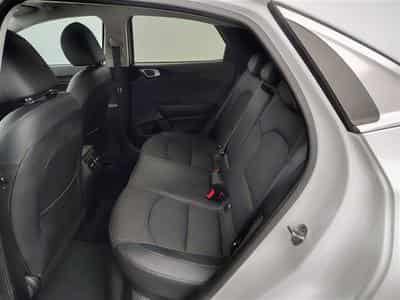Kia XCeed PHEV 1.6 GDi Business Line DCT (2020) - Photo 13