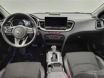 Kia XCeed PHEV 1.6 GDi Business Line DCT (2020) - Photo 8