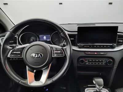 Kia XCeed PHEV 1.6 GDi Business Line DCT (2020) - Photo 9