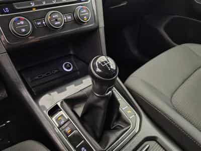 VW Golf 1.0 TSI 115Cv Comfortline CARPLAY / PDC / ALU (2020) - Photo 12