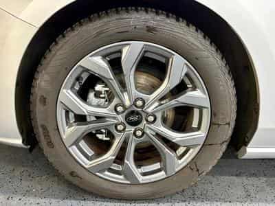 Ford Focus Focus 1.5 EcoBlue 115cv Auto ST-LINE (2025) - Photo 3
