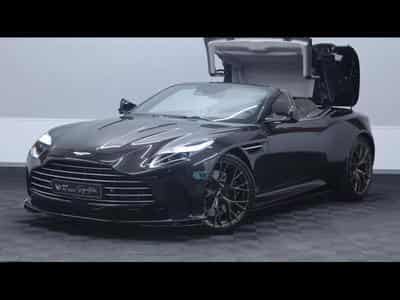 Aston-Martin DB12 V8 VOLANTE (2024) - Photo 2