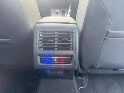 VW Golf VOLKSWAGEN GOLF 8 2.0 TDI  LED AUTOMATIK DIGITAL COCKPIT KAM (2025) - Photo 6