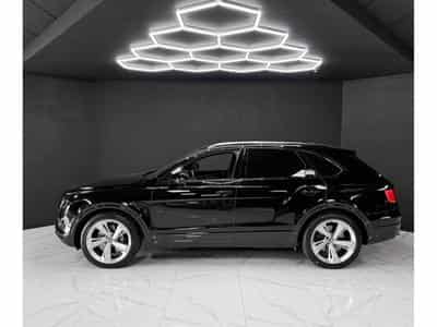 Bentley Bentayga 4.0 V8 / 1ST HAND / FULL SERVICE (2018) - Photo 2