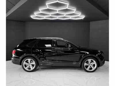 Bentley Bentayga 4.0 V8 / 1ST HAND / FULL SERVICE (2018) - Photo 6