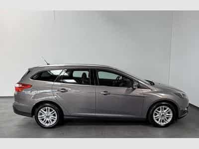 Ford Focus Titanium *1.Hand *AHK*City-Paket*Tempomat (2014) - Photo 4