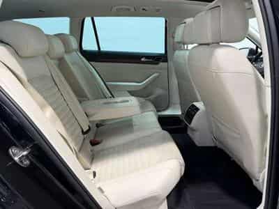VW Passat R Line 4M *19''*Digital*ACC*H-UP*AHK*Pano (2016) - Photo 12