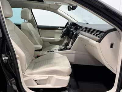 VW Passat R Line 4M *19''*Digital*ACC*H-UP*AHK*Pano (2016) - Photo 9