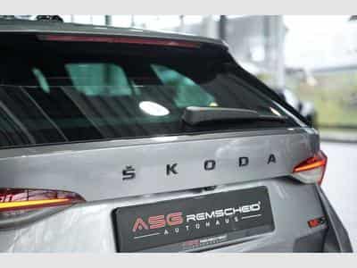 Skoda Octavia RS 4x4 *1.H *19 *Virtual*Pano*AHK*360° (2024) - Photo 12
