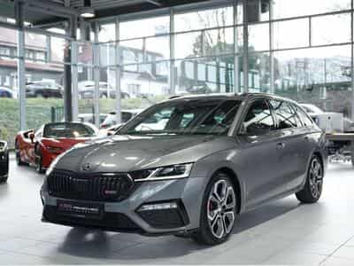 Skoda Octavia RS 4x4 *1.H *19 *Virtual*Pano*AHK*360° (2024) - Photo 4
