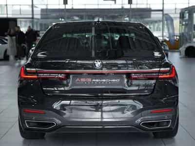 BMW 730 d xD M Sportpaket *20Zoll *H&K *Nappa *H-UP* (2021) - Photo 9