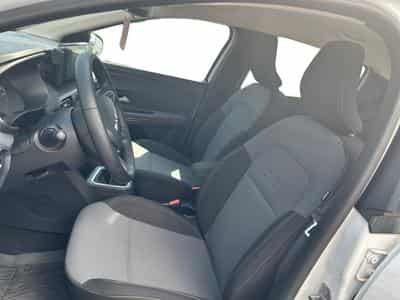 Dacia Sandero 1.0 TCe Stepway Extreme (2024) - Photo 6