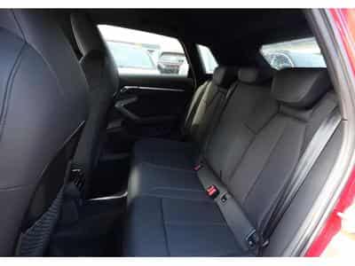 Audi S3 TFSI Sportback quattro S tronic (2026) - Photo 9