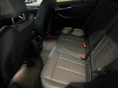 BMW iX3 iX3 M Sport (2024) - Photo 14