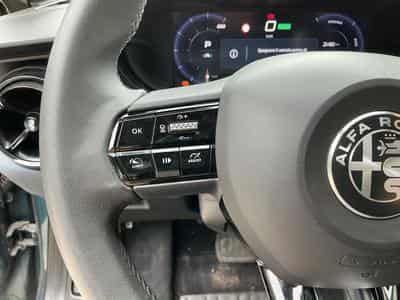 Alfa-Romeo Junior 54 kWh 1 phase charging (2025) - Photo 14