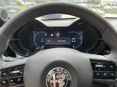 Alfa-Romeo Junior 54 kWh *1 phase charging (2025) - Photo 7