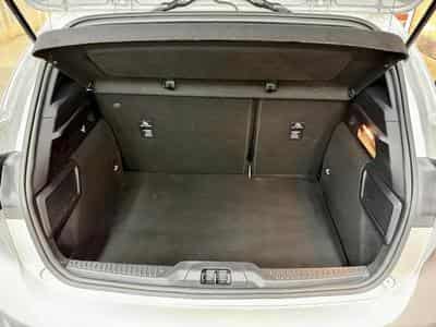 Ford Focus (2025) - Photo 7
