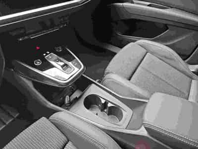 Audi Q4 e-tron 45 S-line 82 KWH (2025) - Photo 10