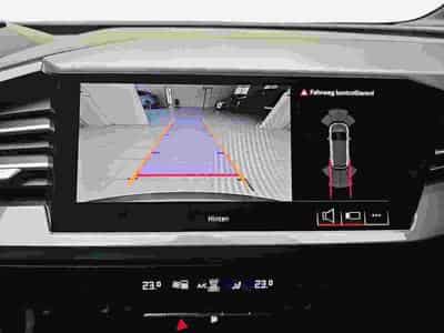 Audi Q4 e-tron 45 S-line 82 KWH (2025) - Photo 9
