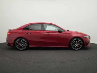 Mercedes A 35 AMG 4MATIC Limousine Pano+Night+Headup (2025) - Photo 5
