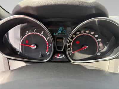Ford Fiesta 1.6i Ecoboost 134kW ST2 (2016) - Photo 2