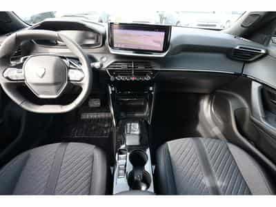 Peugeot 2008 1.2 Hybrid e-DSC6 145 Allure (2025) - Photo 9